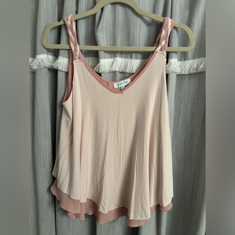Grace & Lace Size Small Top